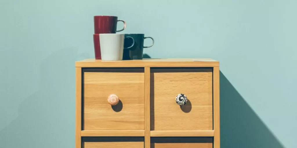 Ideas innovadoras de muebles para hogares compactos