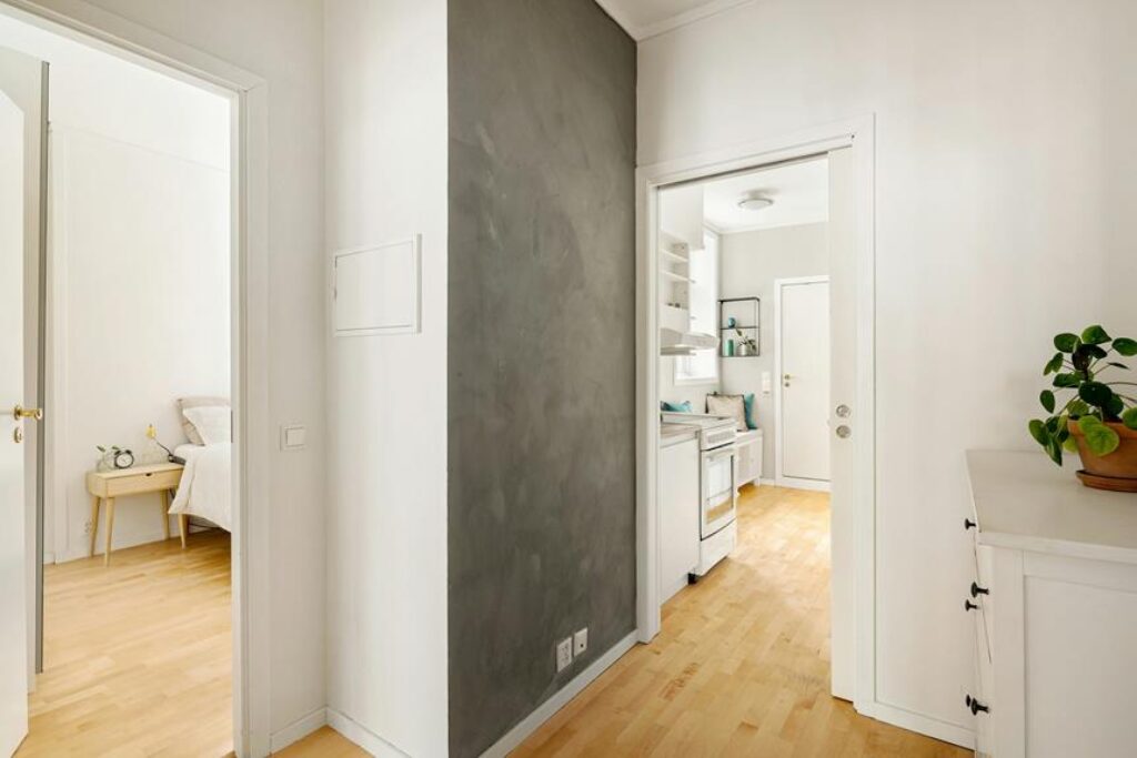 ¿Cuáles son algunas ideas únicas para decorar paredes en espacios de alquiler?